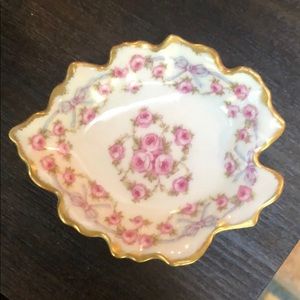 limoges Accents - Small antique Limoges gold leaf dish limoges Accents - Small antique Limoges gold leaf dish